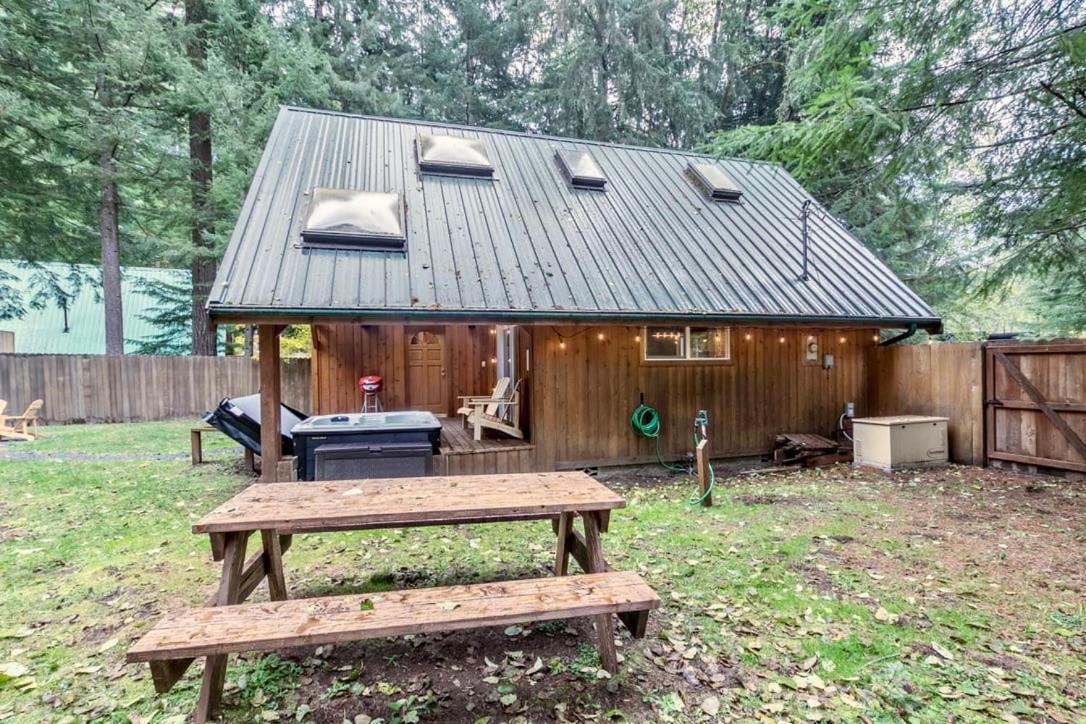 Juniper Cabin By Betterstay Ashford Exterior photo